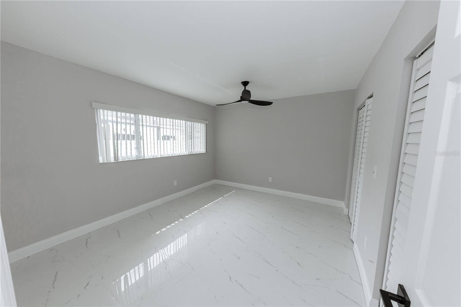 Image 20 of 69 For 2187 Waterside Drive