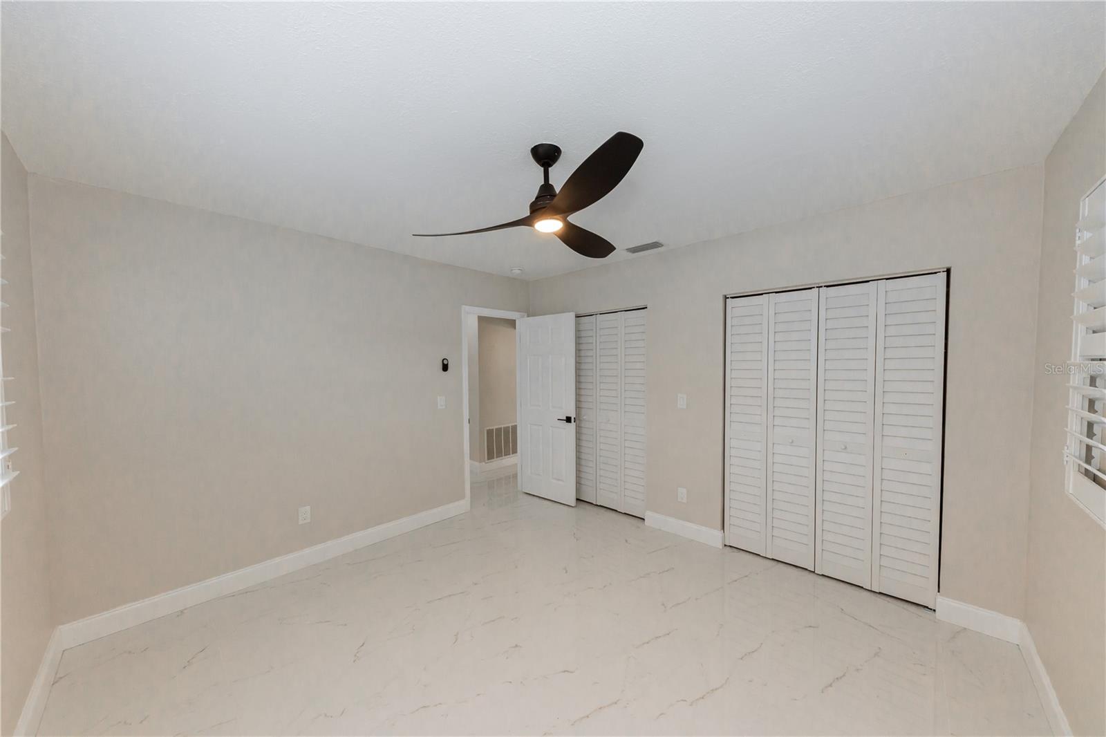 Image 24 of 69 For 2187 Waterside Drive