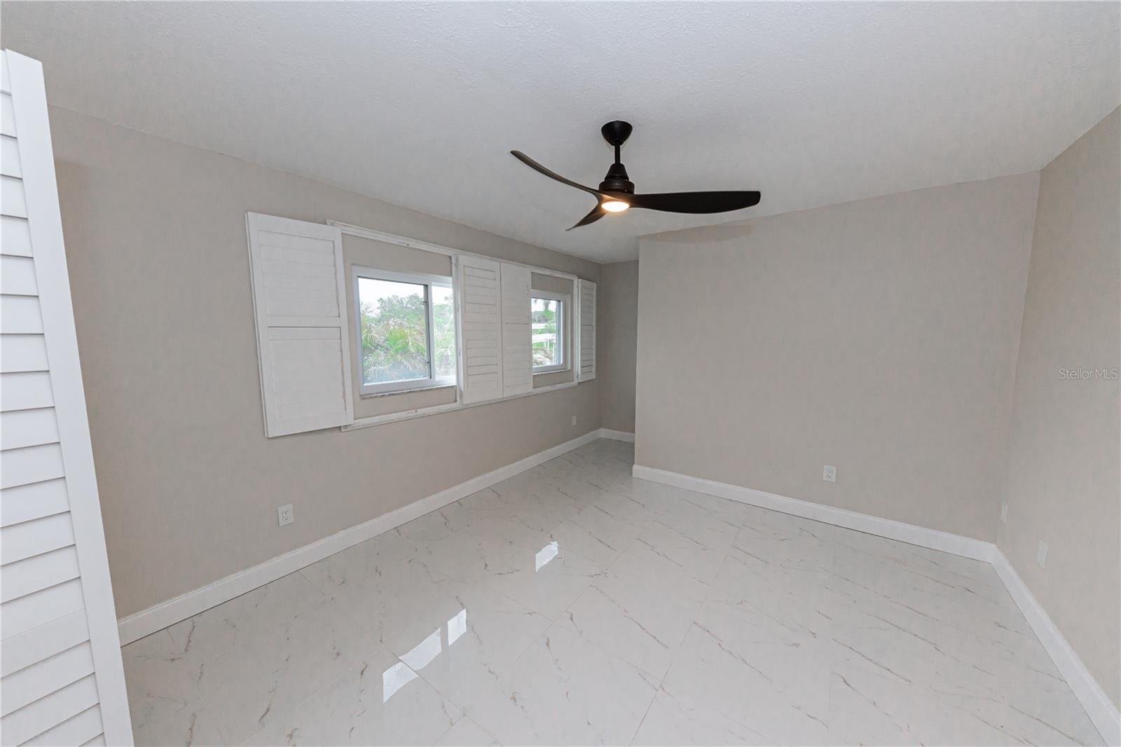 Image 33 of 69 For 2187 Waterside Drive