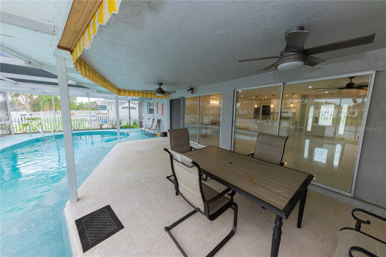 Image 45 of 69 For 2187 Waterside Drive