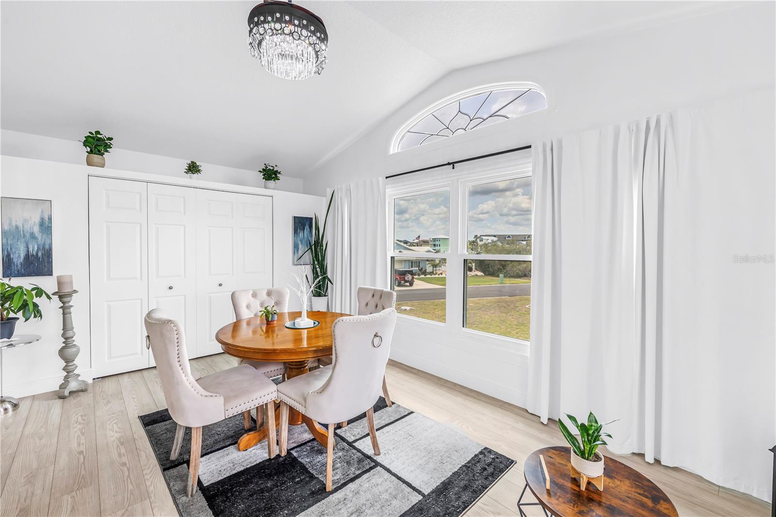Image 33 of 95 For 4560 Rickover Court