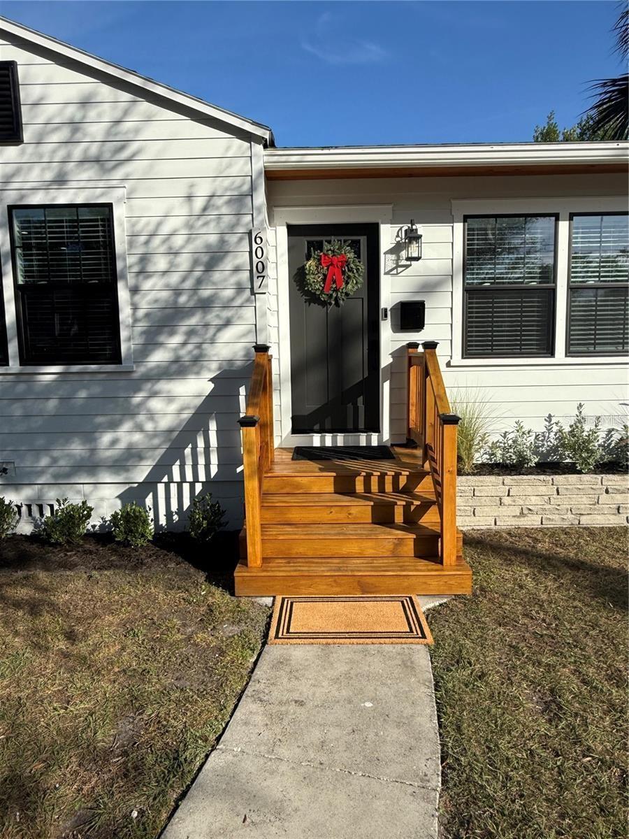 Image 4 of 28 For 6007 Central Avenue