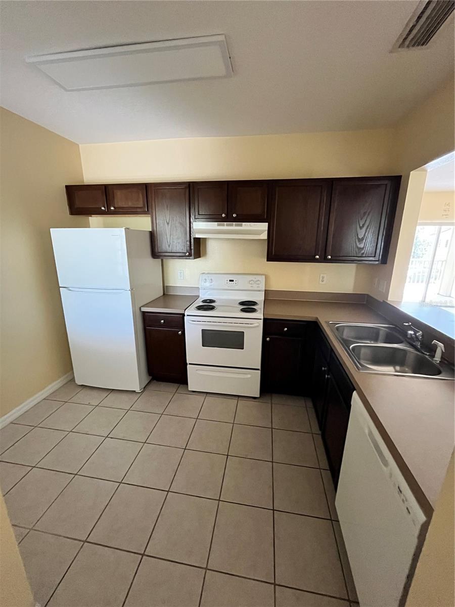 Image 3 of 14 For 6456 Cypressdale Drive 202