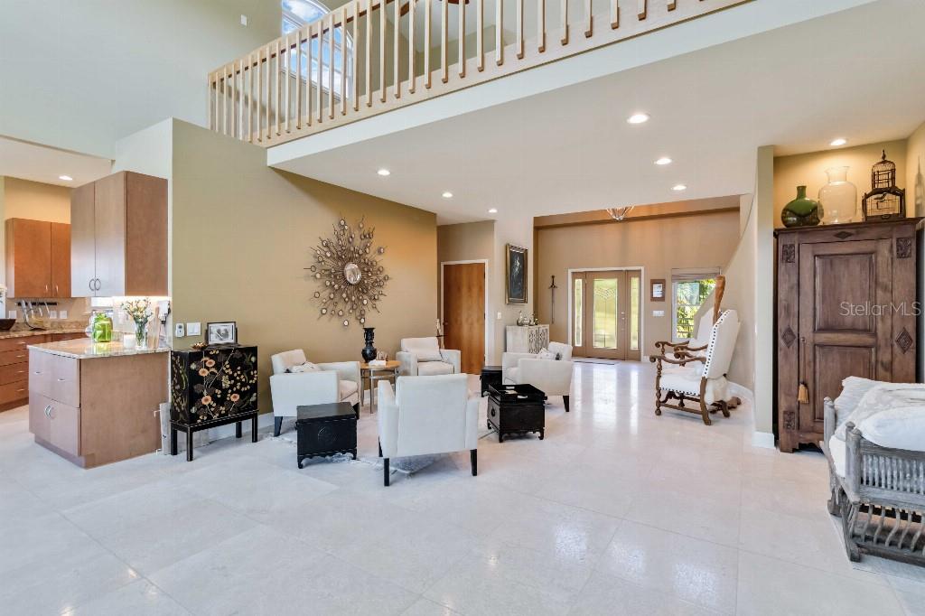 Image 10 of 38 For 6511 Bayshore Road