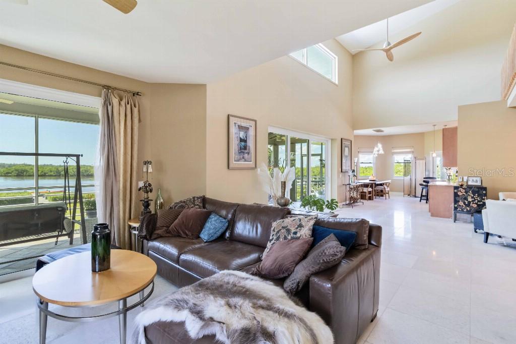 Image 13 of 38 For 6511 Bayshore Road
