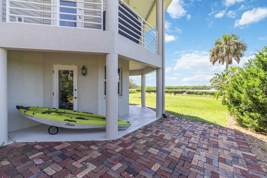 Image 32 of 38 For 6511 Bayshore Road