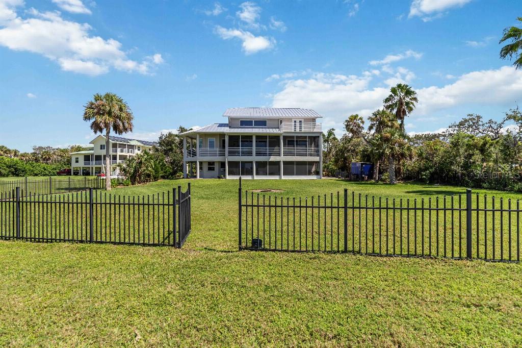 Image 33 of 38 For 6511 Bayshore Road