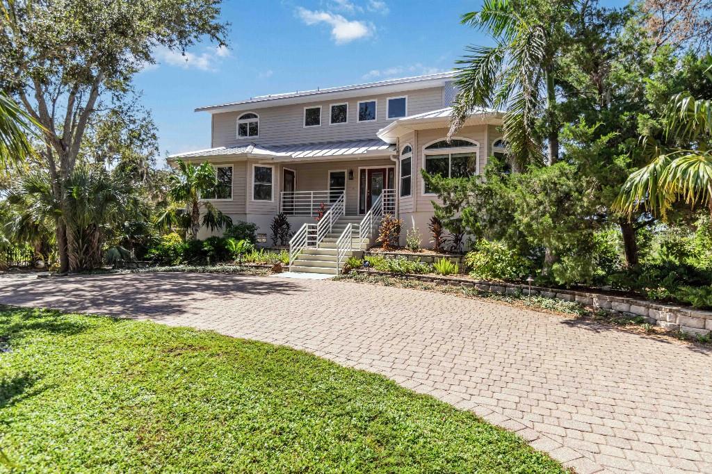 Image 4 of 38 For 6511 Bayshore Road