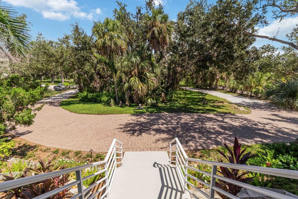 Image 6 of 38 For 6511 Bayshore Road
