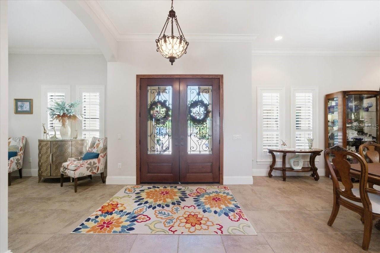 Listing photo id 9 for 18258 Wayne Road