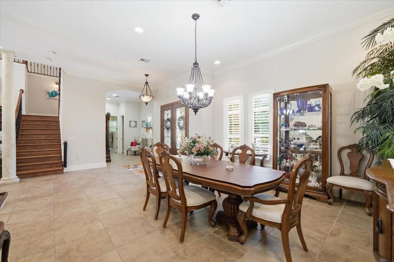Listing photo id 14 for 18258 Wayne Road