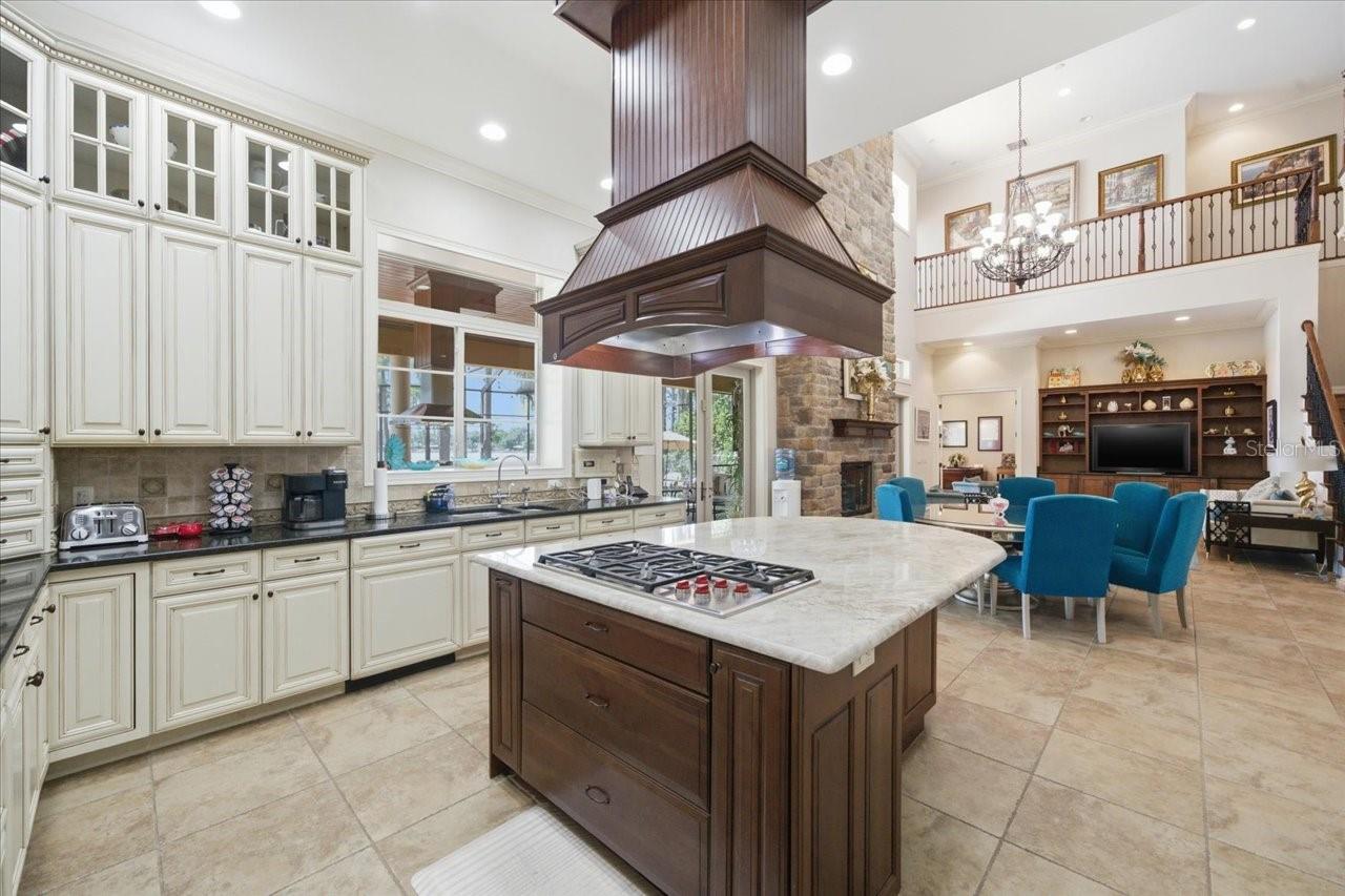 Listing photo id 0 for 18258 Wayne Road