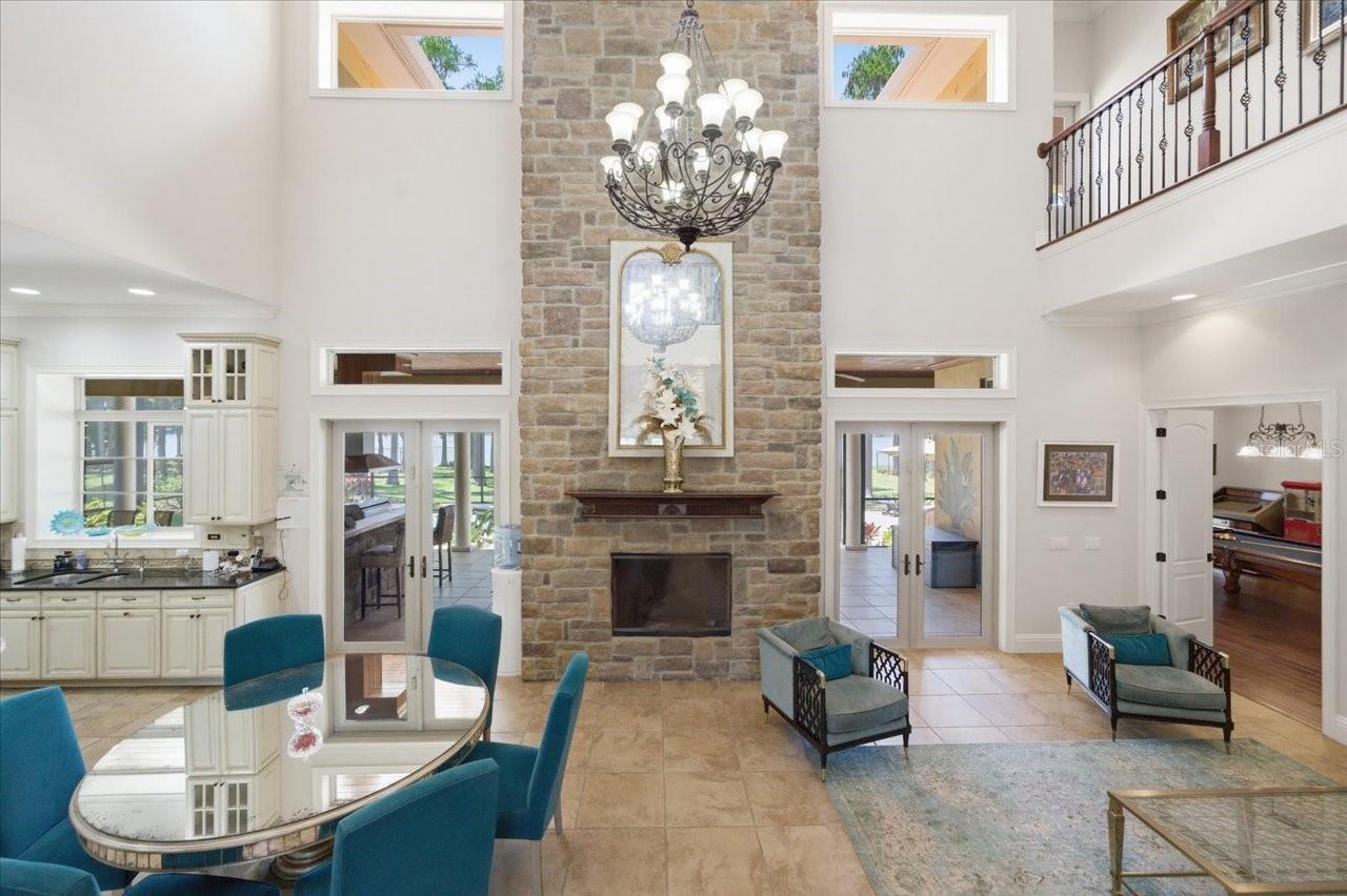 Listing photo id 25 for 18258 Wayne Road
