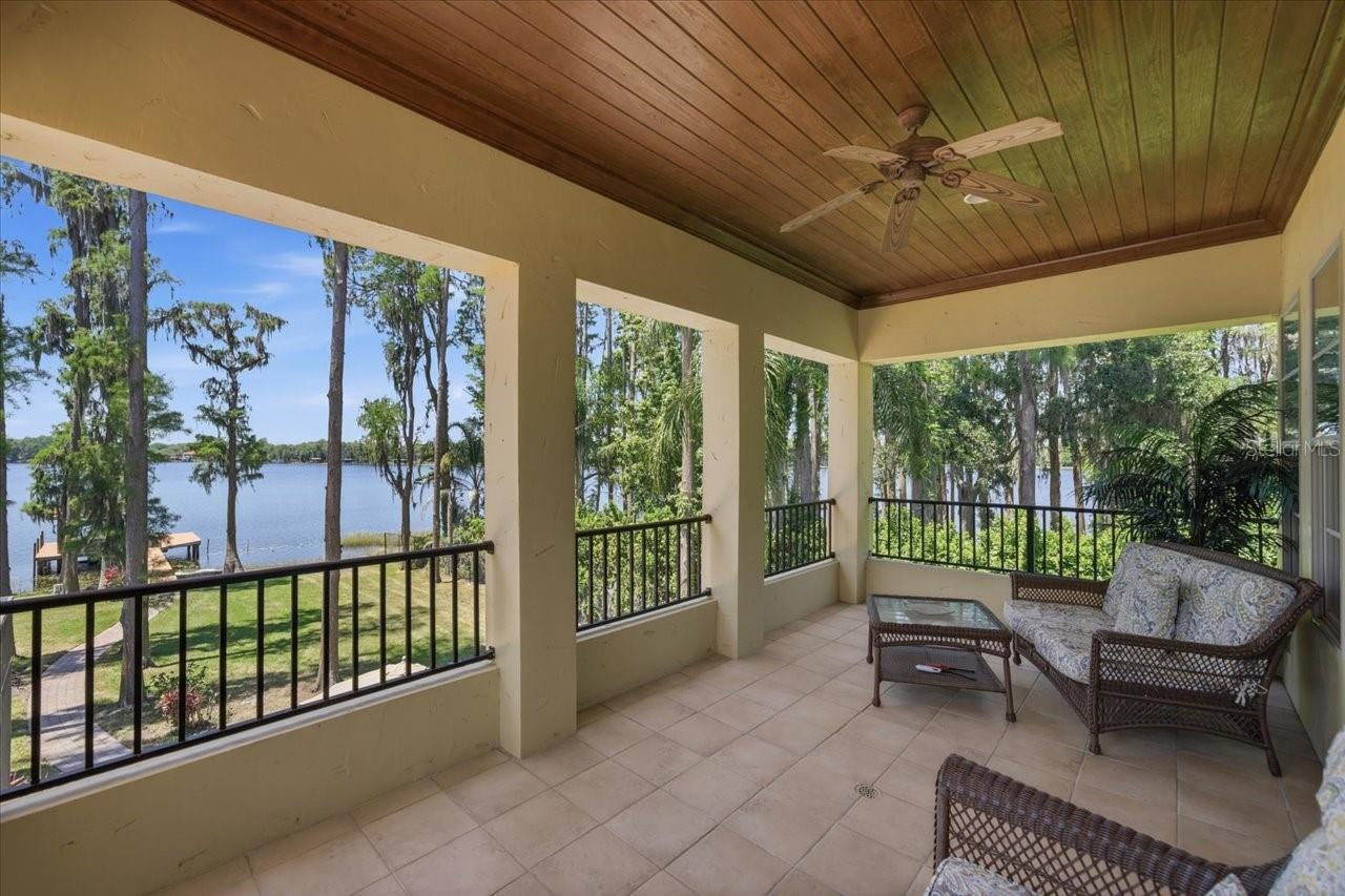 Listing photo id 55 for 18258 Wayne Road