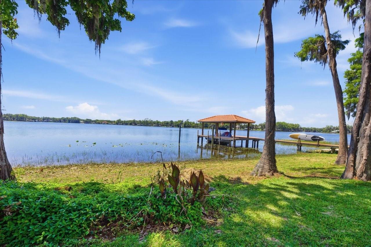 Listing photo id 84 for 18258 Wayne Road