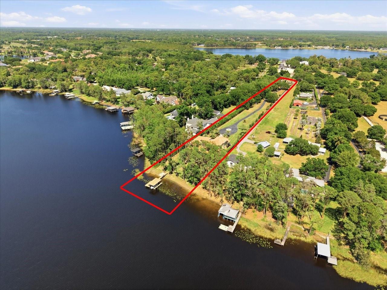 Listing photo id 92 for 18258 Wayne Road