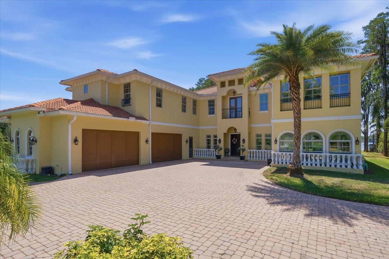 Listing photo id 97 for 18258 Wayne Road