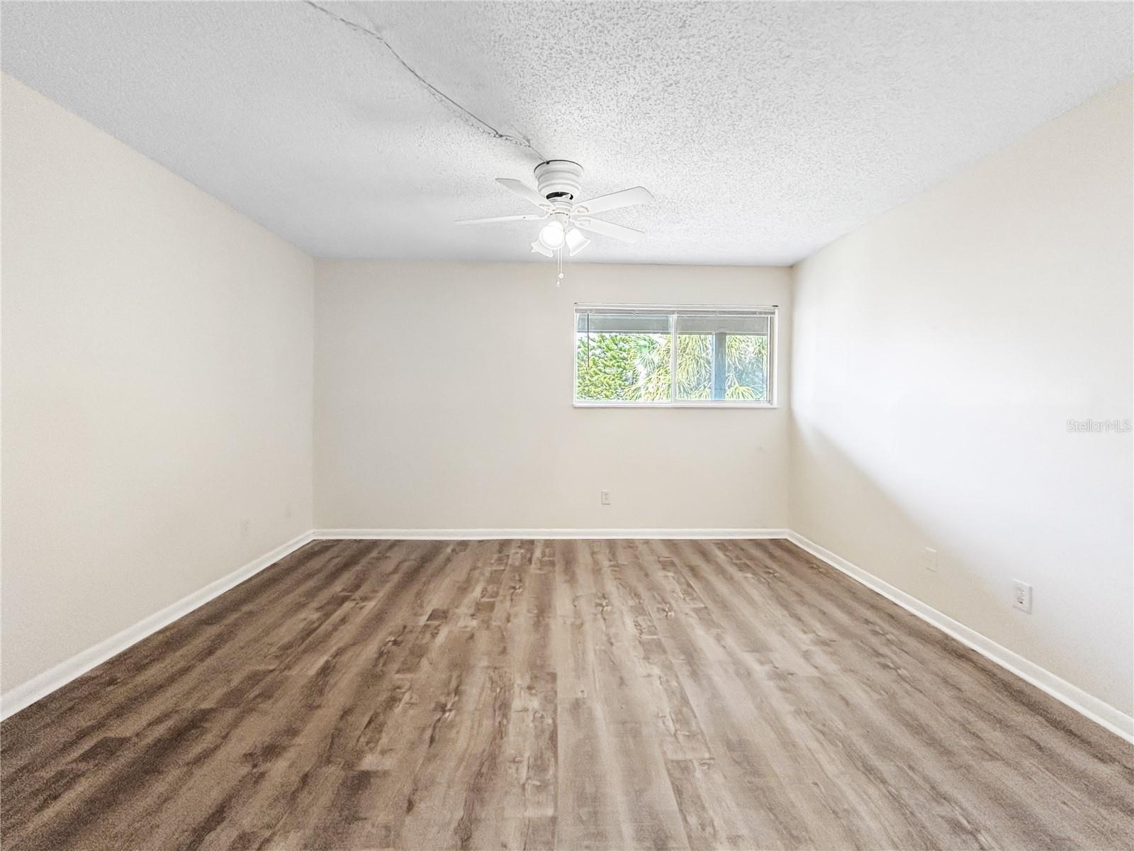 Image 16 of 25 For 6336 Newtown Circle 36b2