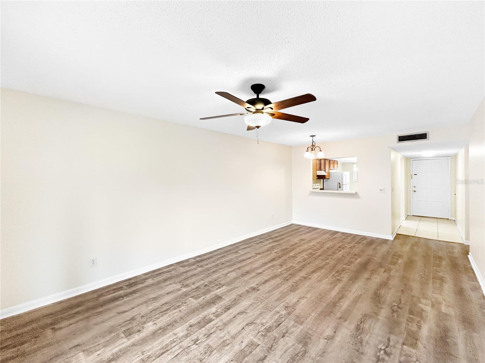 Image 3 of 25 For 6336 Newtown Circle 36b2