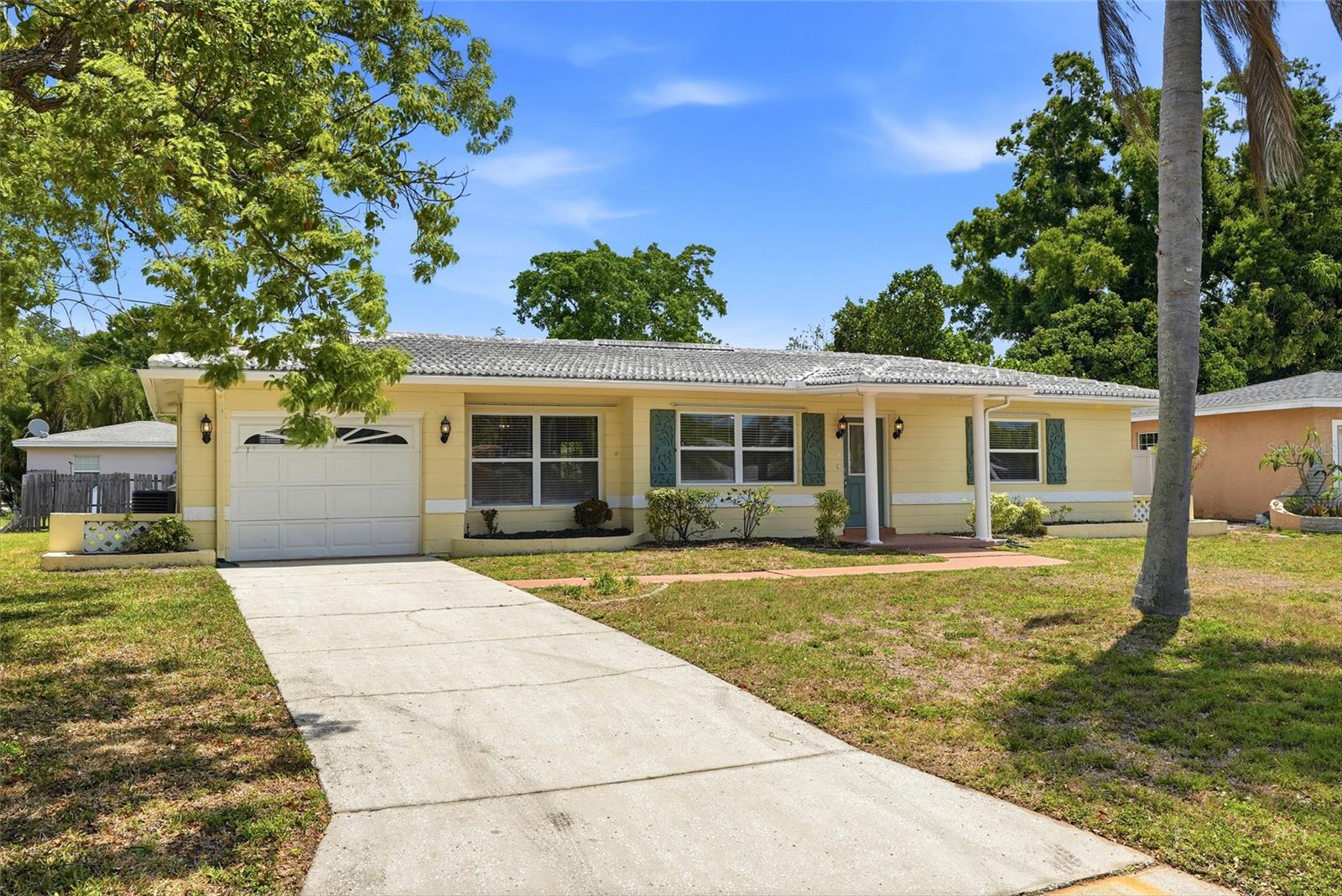 Image 2 of 45 For 4813 Lake Charles Drive N