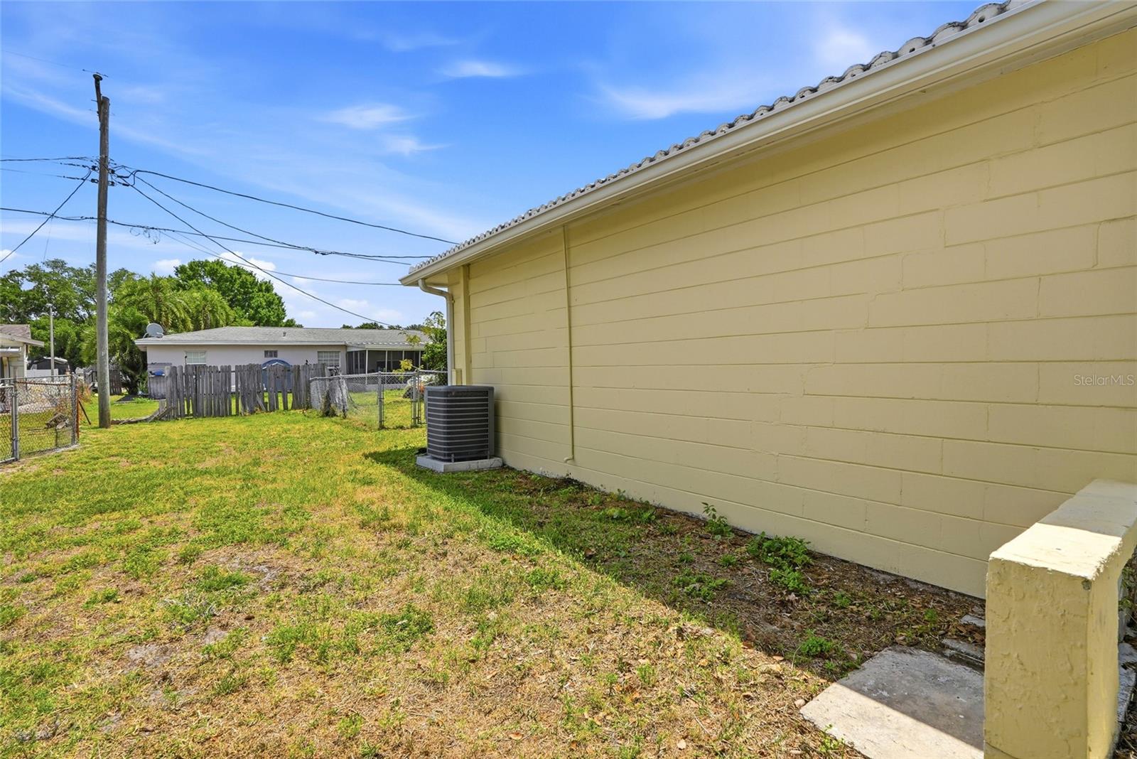 Image 42 of 45 For 4813 Lake Charles Drive N