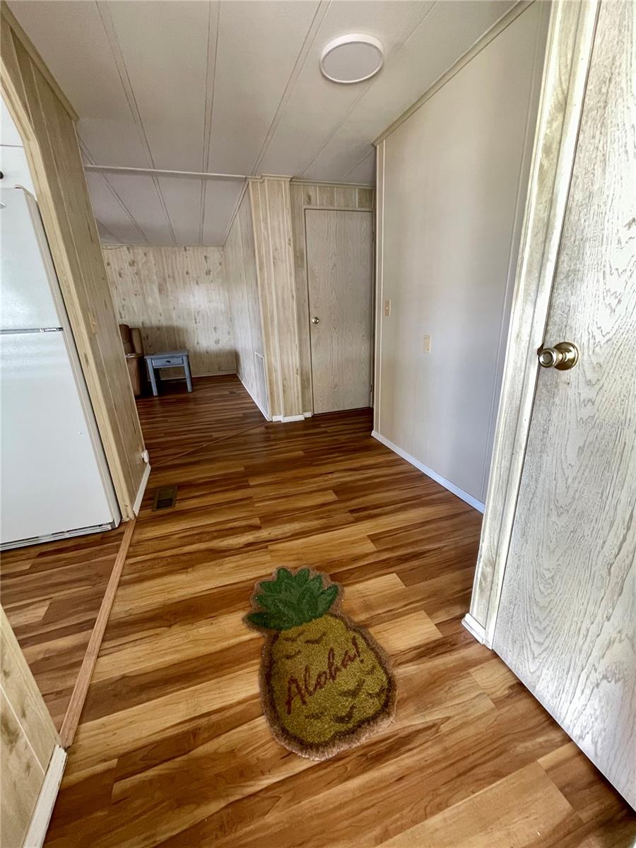 Image 6 of 30 For 172 Hickory Gate Drive