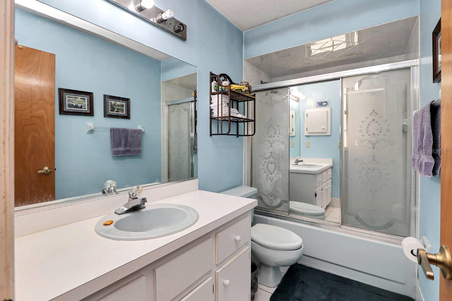 Image 13 of 25 For 10188 74th Court