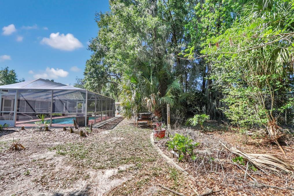 Image 20 of 25 For 10188 74th Court