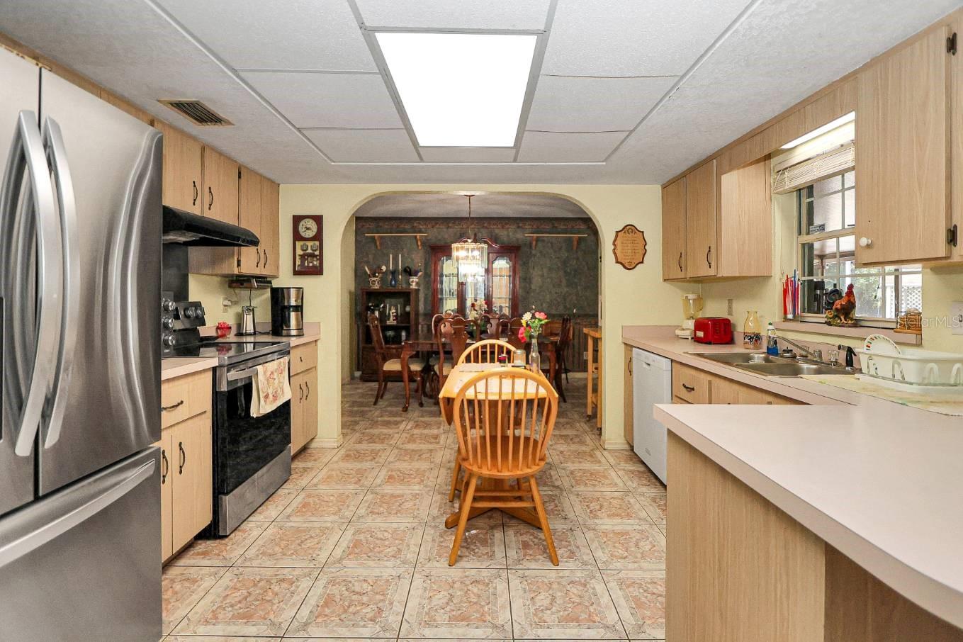 Image 6 of 25 For 10188 74th Court