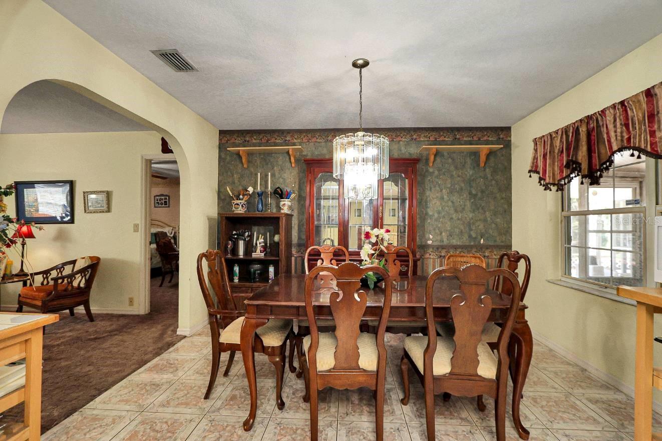 Image 8 of 25 For 10188 74th Court