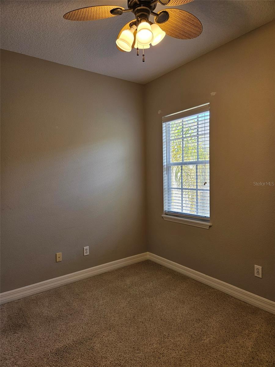 Image 21 of 31 For 1005 Edison Park Court