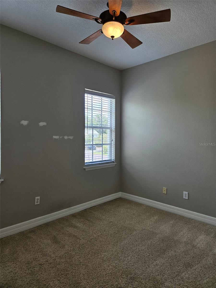 Image 23 of 31 For 1005 Edison Park Court