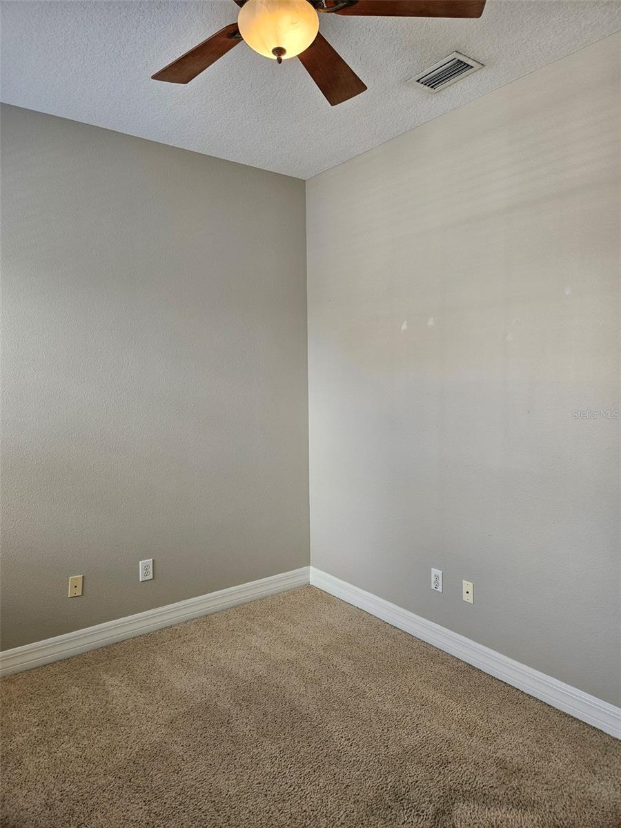 Image 25 of 31 For 1005 Edison Park Court