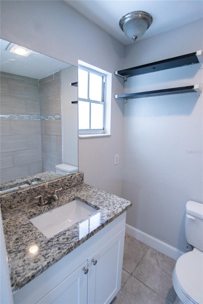 Image 18 of 37 For 4710 Price Avenue