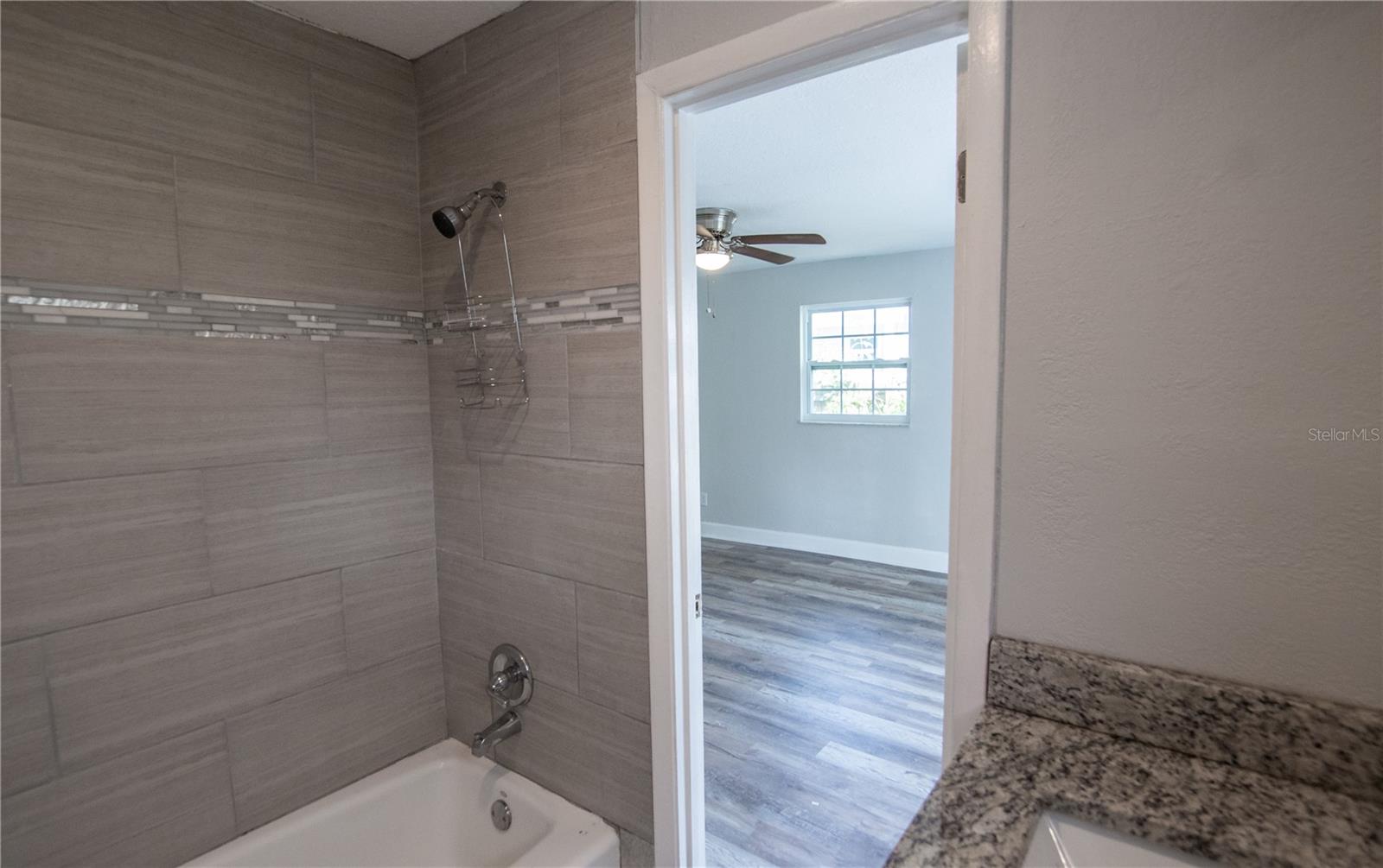 Image 20 of 37 For 4710 Price Avenue