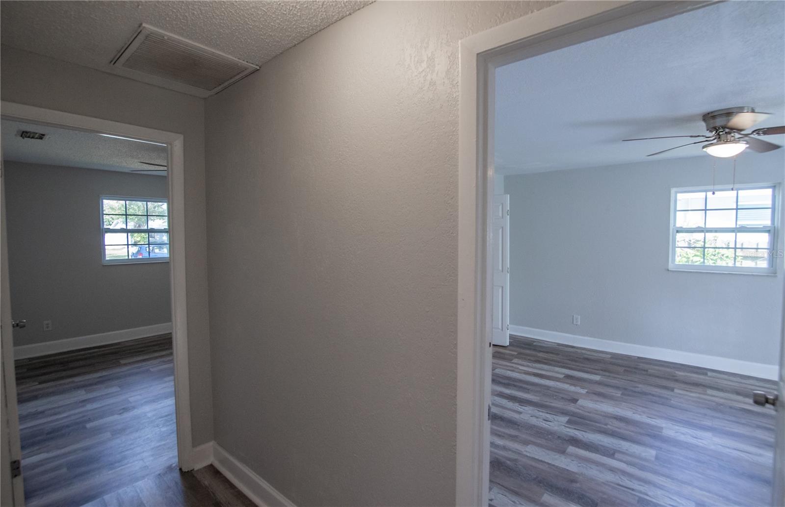 Image 21 of 37 For 4710 Price Avenue