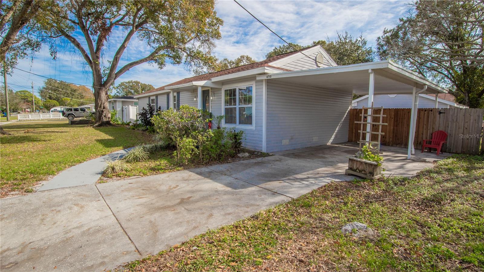 Image 3 of 37 For 4710 Price Avenue