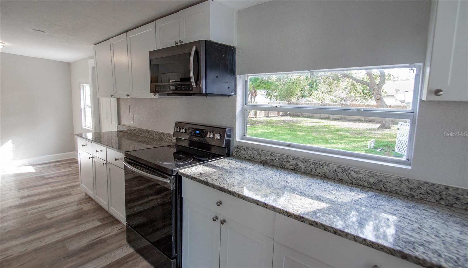 Image 9 of 37 For 4710 Price Avenue