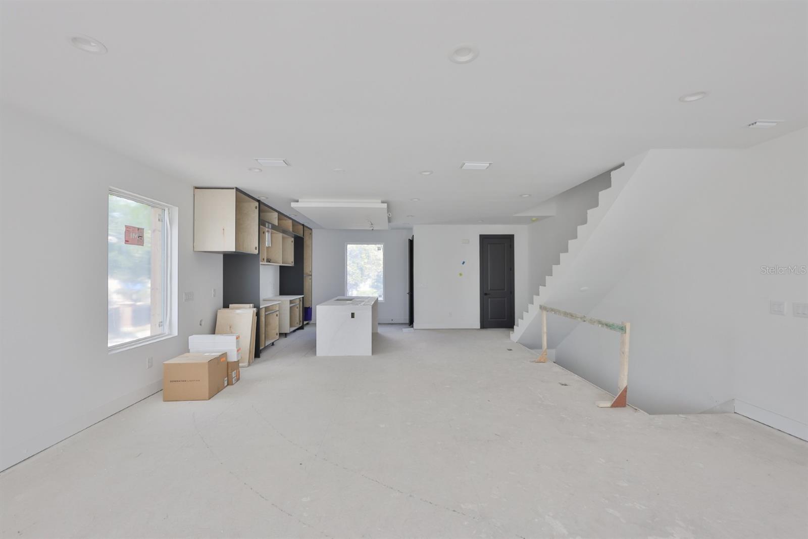 Image 6 of 16 For 310 Columbus Drive 7