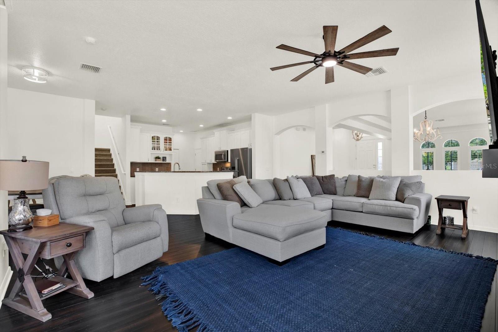 Image 20 of 67 For 4023 Huntingdale Court