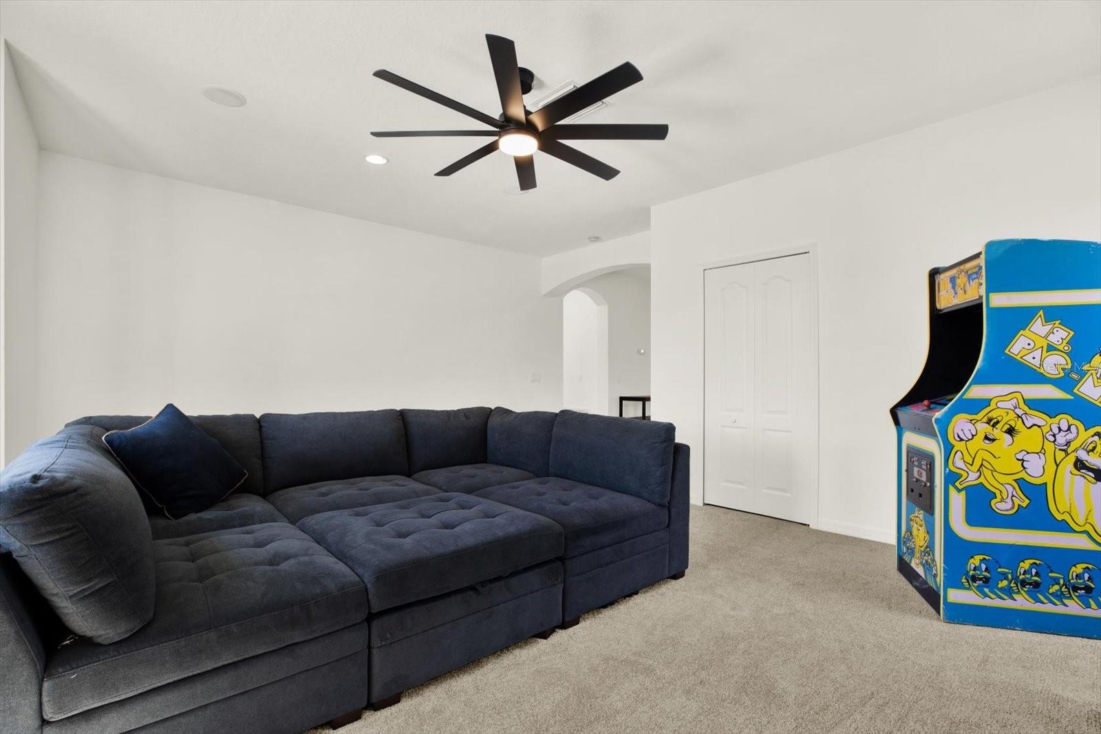 Image 31 of 67 For 4023 Huntingdale Court