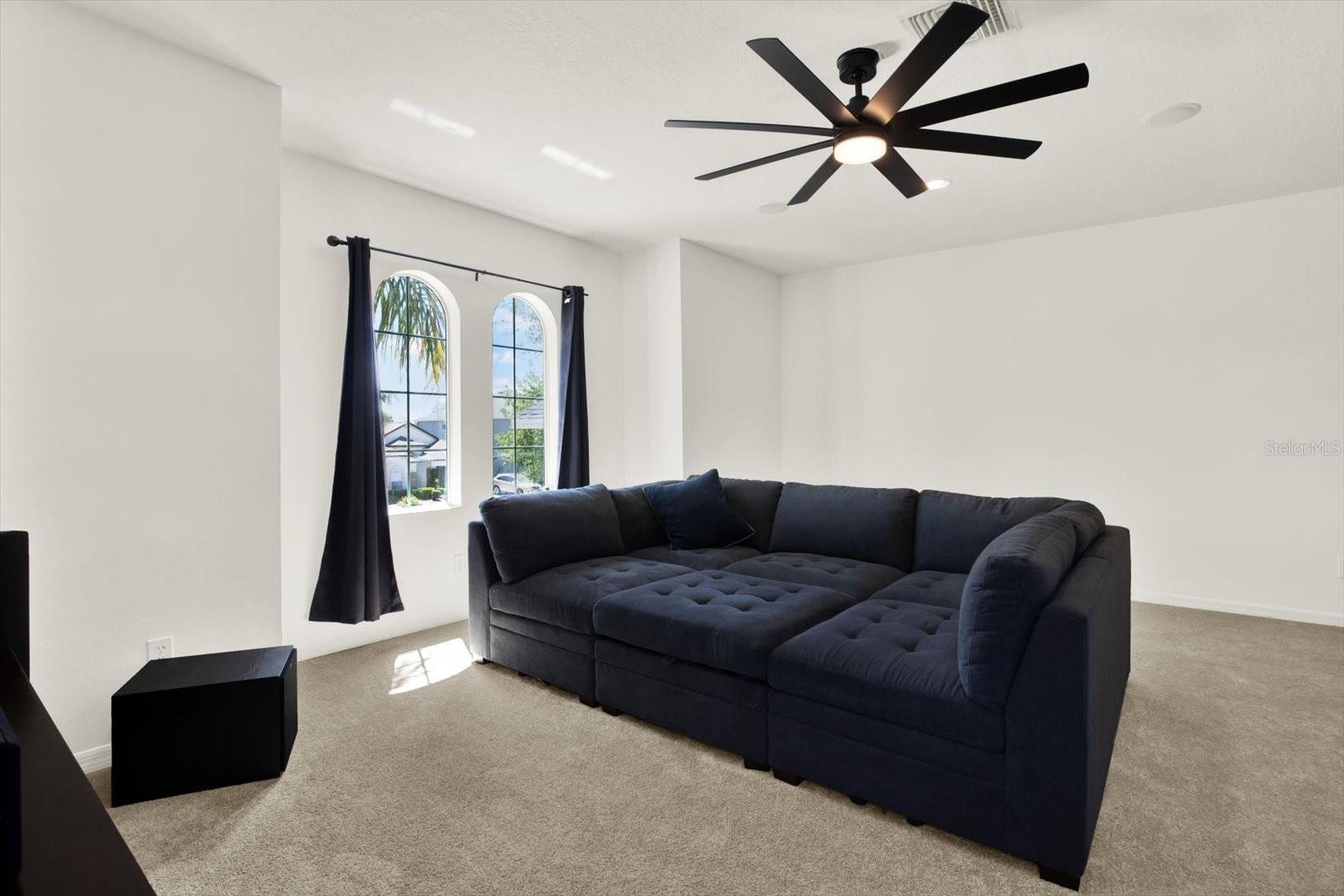 Image 32 of 67 For 4023 Huntingdale Court
