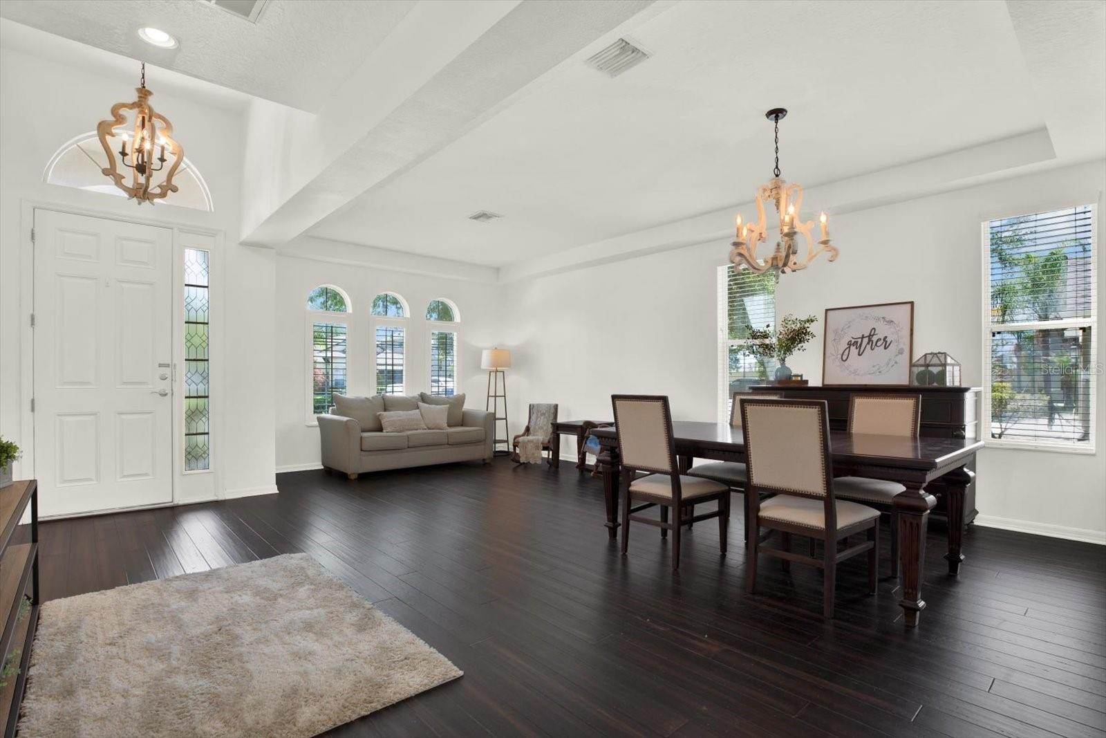 Image 4 of 67 For 4023 Huntingdale Court