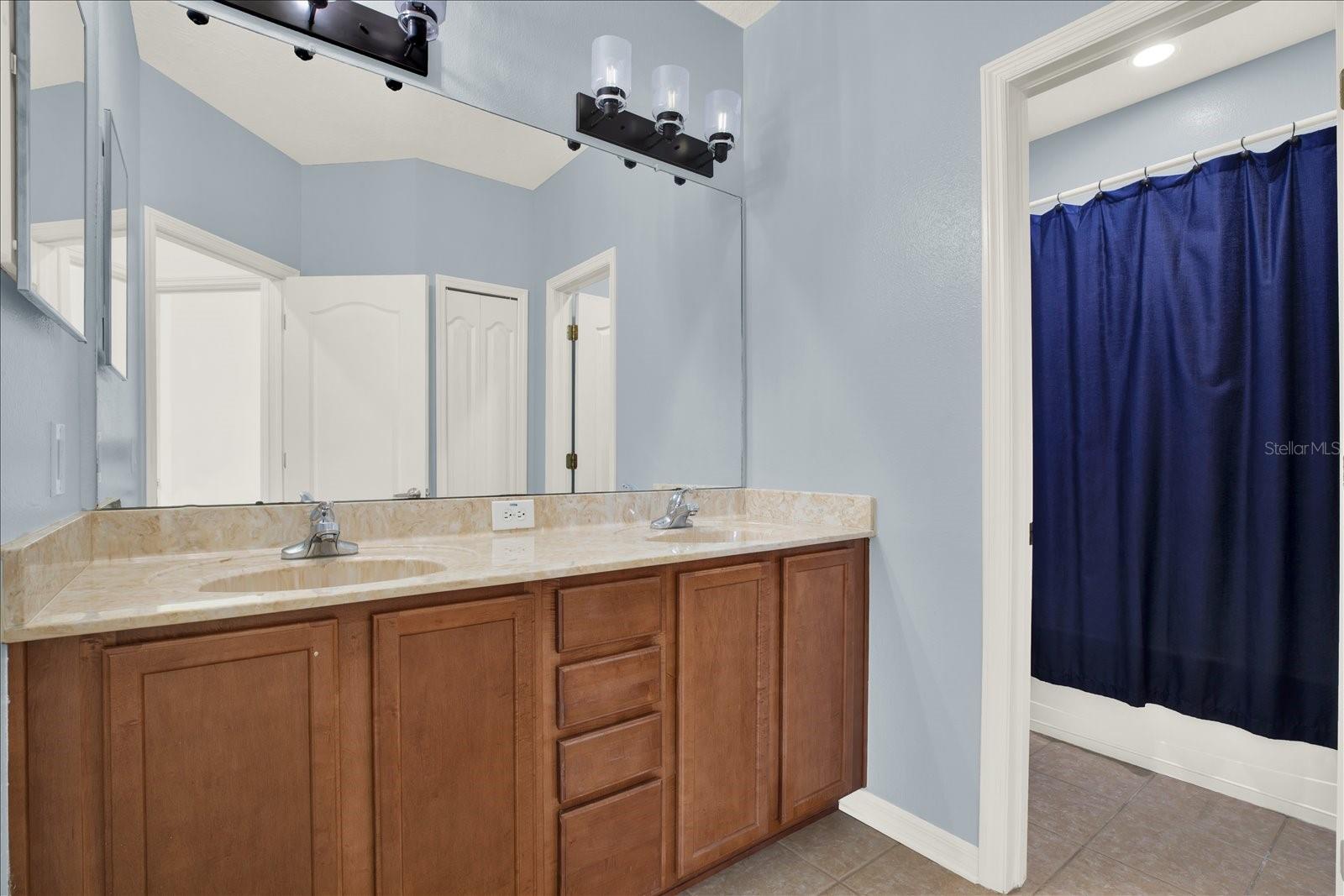Image 48 of 67 For 4023 Huntingdale Court