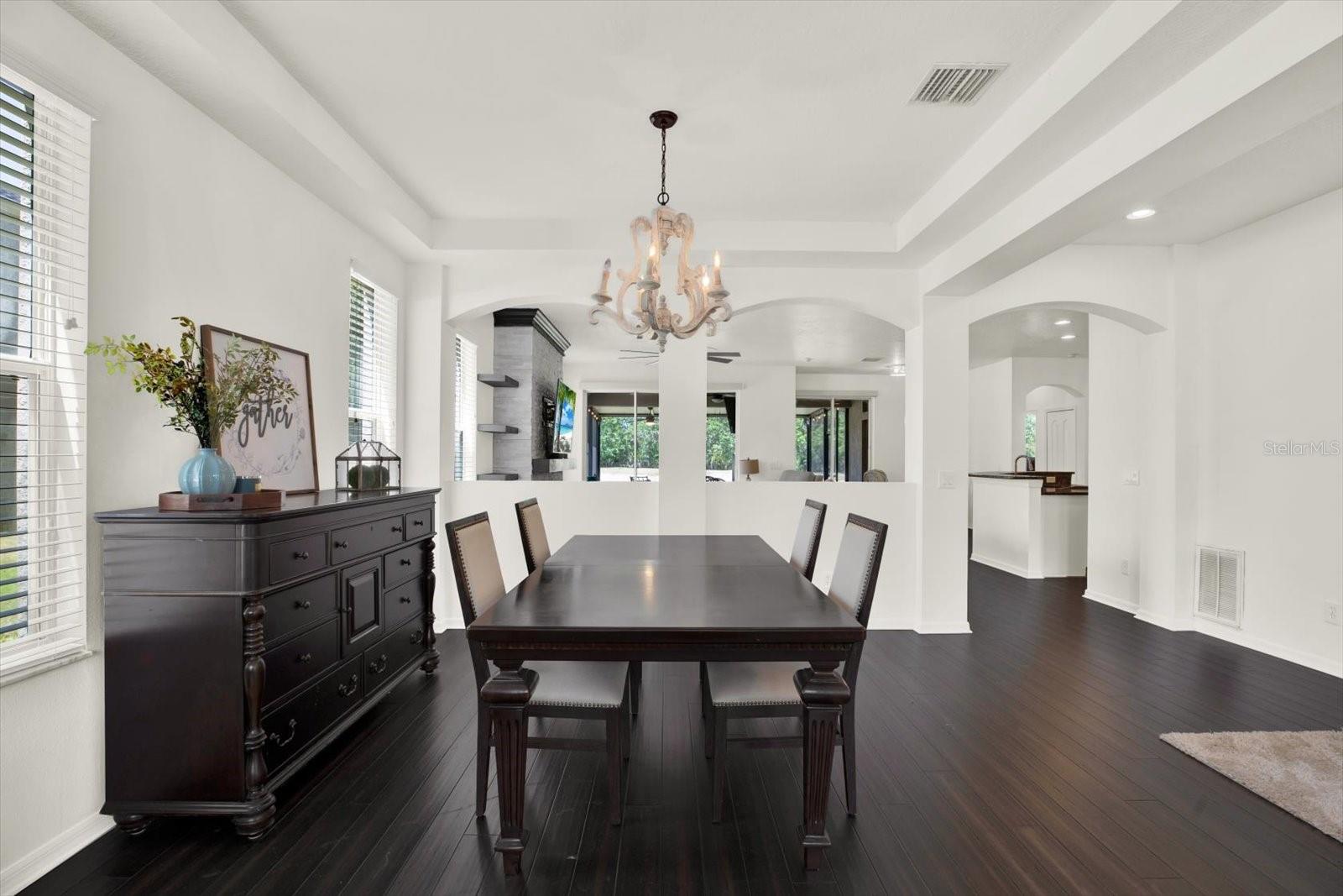 Image 6 of 67 For 4023 Huntingdale Court