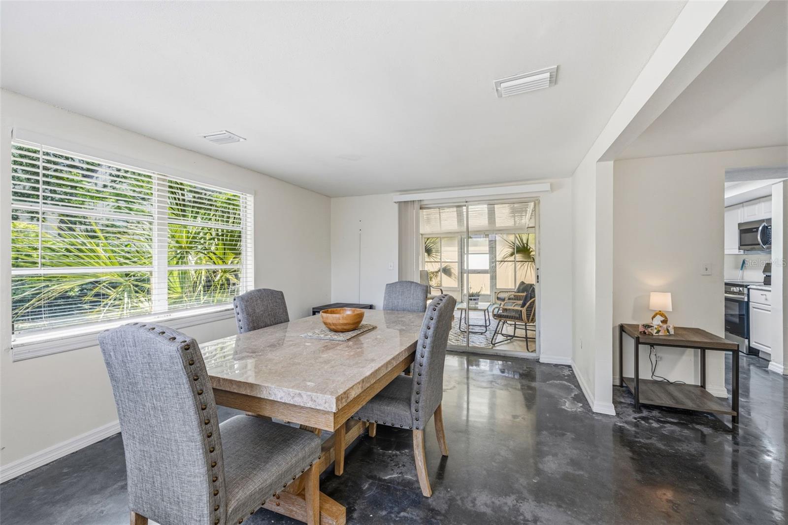 Image 15 of 28 For 6410 Westport Drive