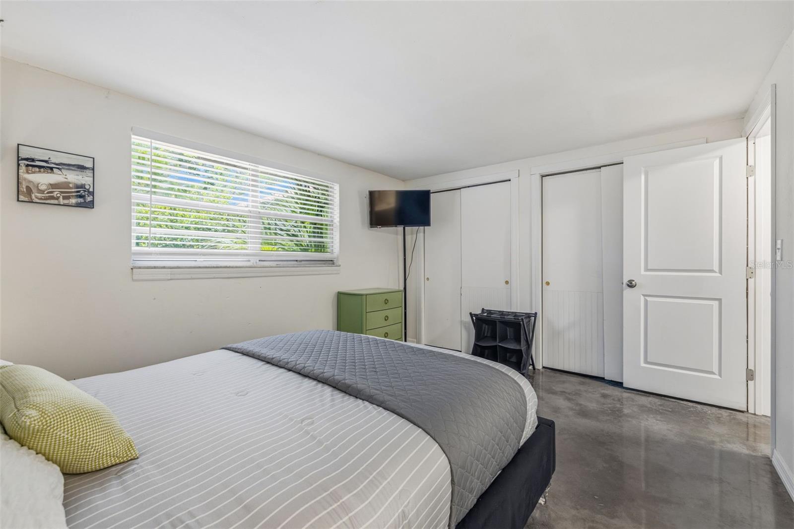 Image 17 of 28 For 6410 Westport Drive