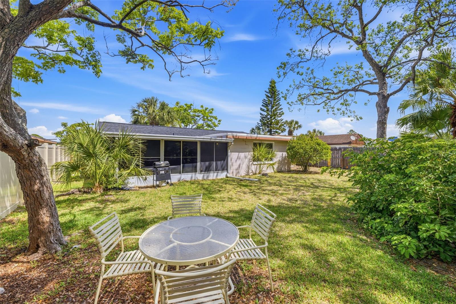 Image 26 of 28 For 6410 Westport Drive