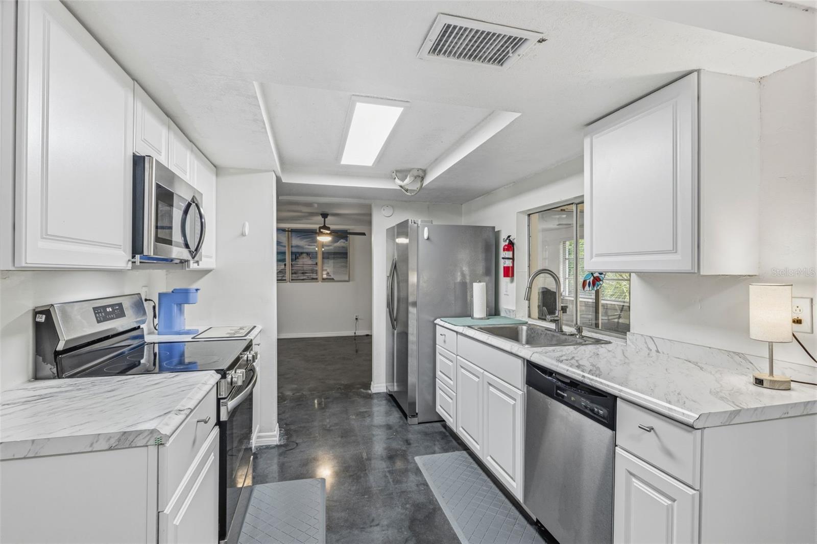 Image 9 of 28 For 6410 Westport Drive