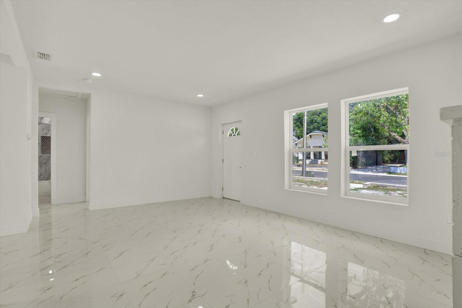Image 13 of 33 For 1209 33rd Avenue
